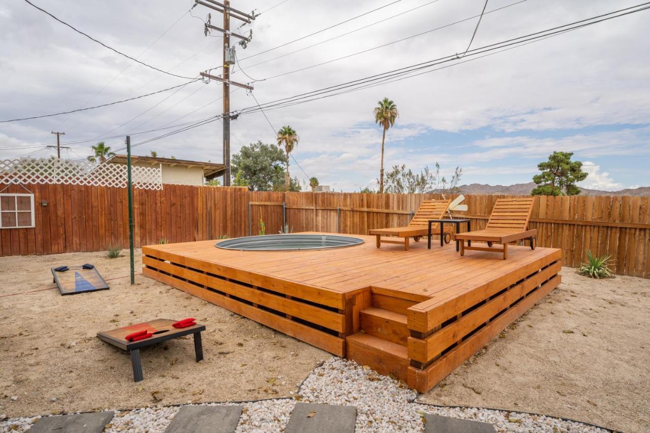 Palm Vista Retreat *Hot Tub/Cowboy Pool/Hammocks* Villa Joshua Tree Kültér fotó